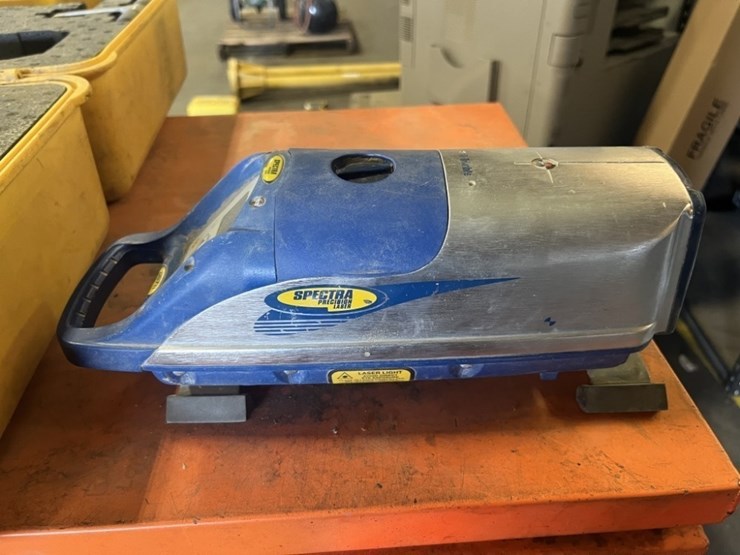 spectra-precision-dg711-laser-image-9