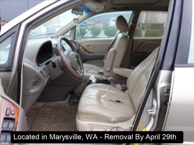 1999-lexus-rx300-image-4