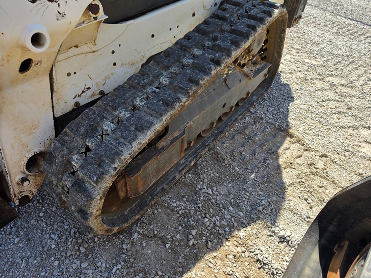 2016-bobcat-t595-image-21
