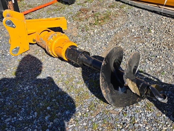 caterpillar-305-image-1