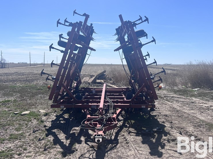 case-ih-4300-image-2