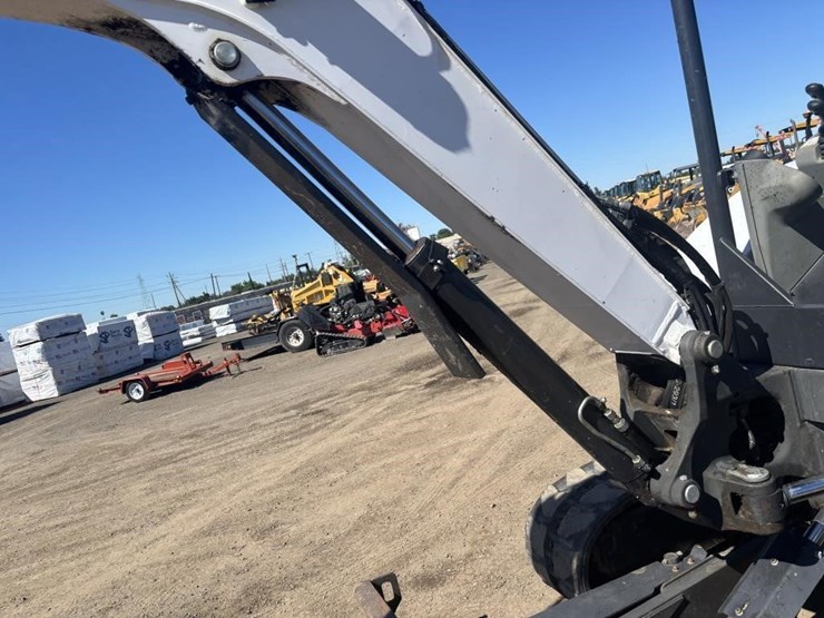 2019-bobcat-e50-image-21