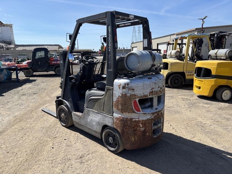 2007-nissan-mcp1f2a25lv-image-3