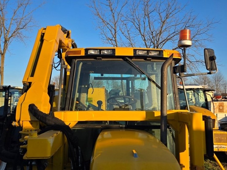 2002-john-deere-6410-image-47