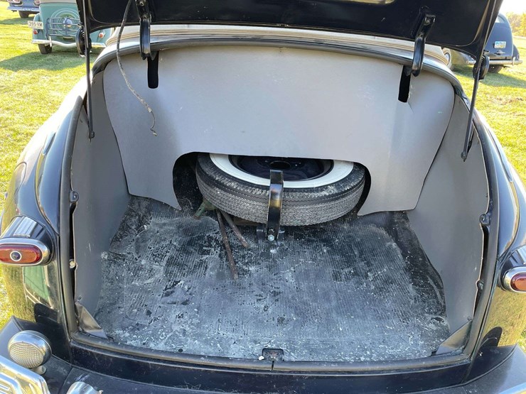 1948-ford-super-deluxe-convertible-image-81