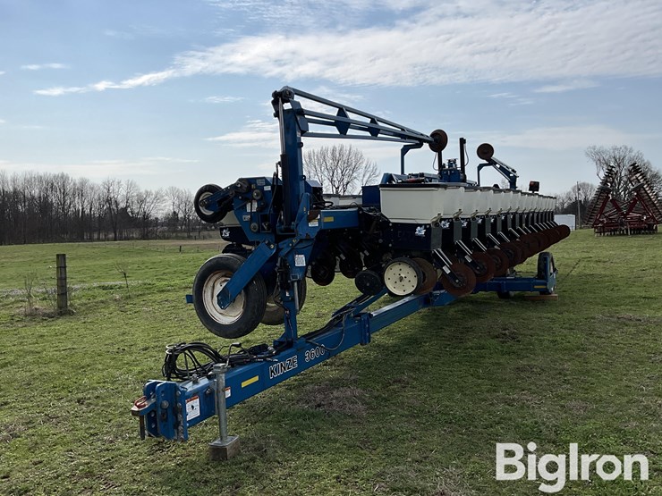 kinze-3600-image-1
