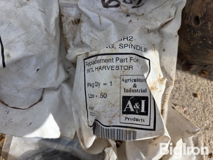 case-ih-antique-tractor-parts-image-16