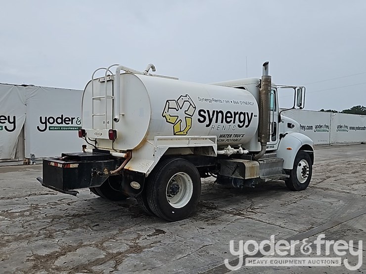 2017-peterbilt-337-image-5