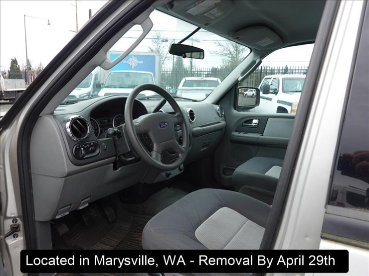 2005-ford-expedition-xlt-image-7