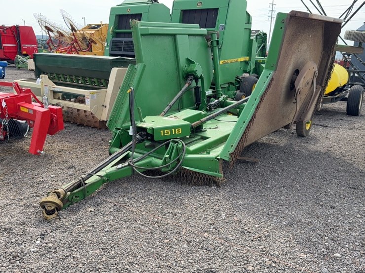 john-deere-1518-image-1