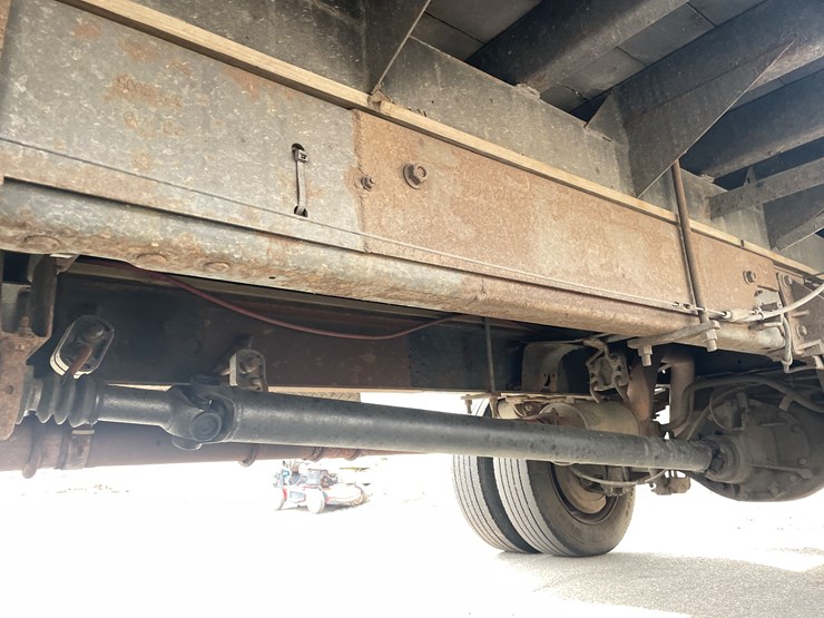 2009-ford-f550-image-19