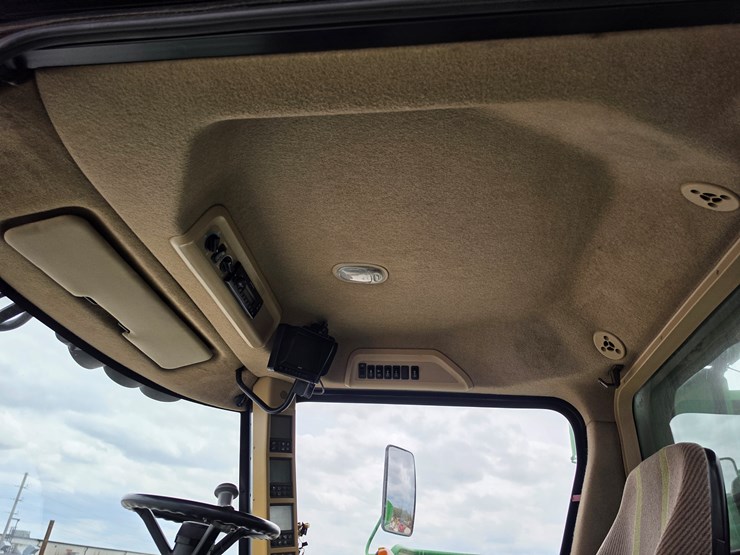 2010-john-deere-2010-image-2