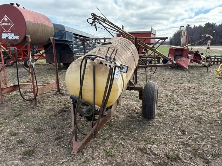 300gal-sprayer-24'-booms-image-2