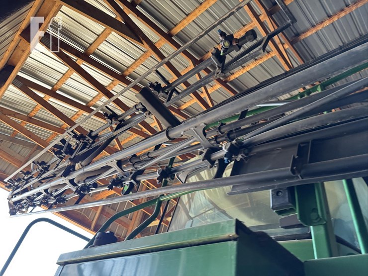 2005-john-deere-4720-image-23