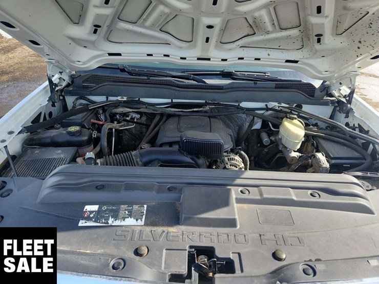 2015-chevrolet-silverado-3500hd-image-27