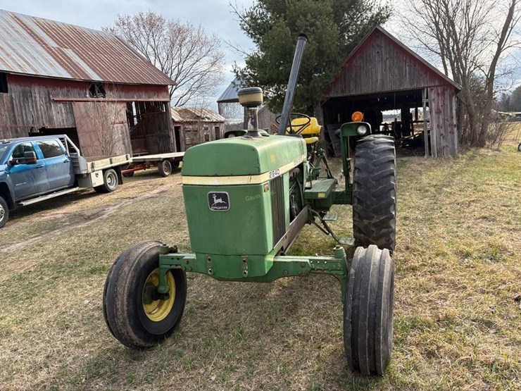john-deere-2840-image-2