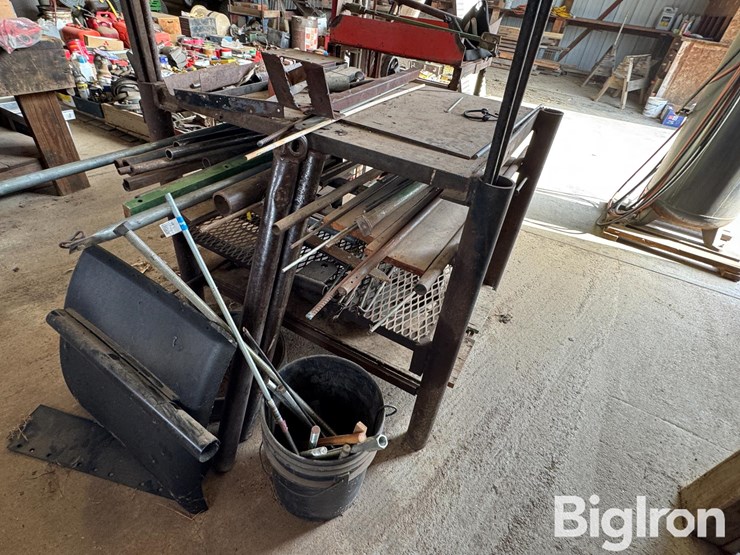 work-benches/tools/supplies-image-18