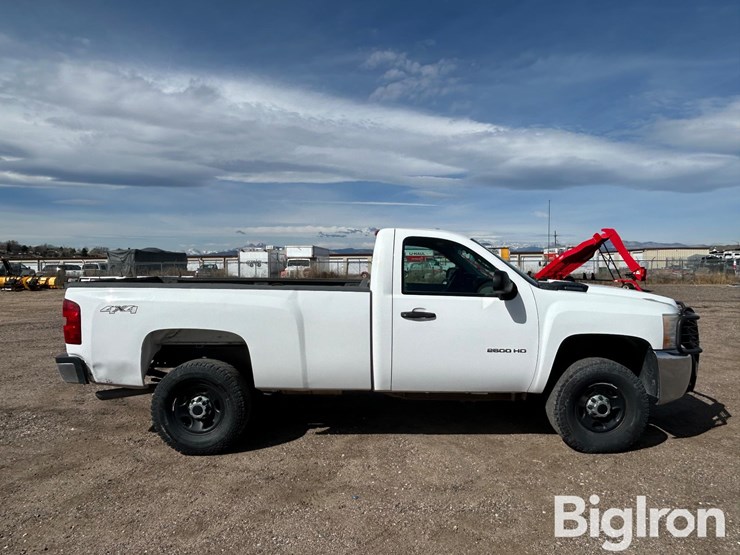 2010-chevrolet-silverado-2500-image-4