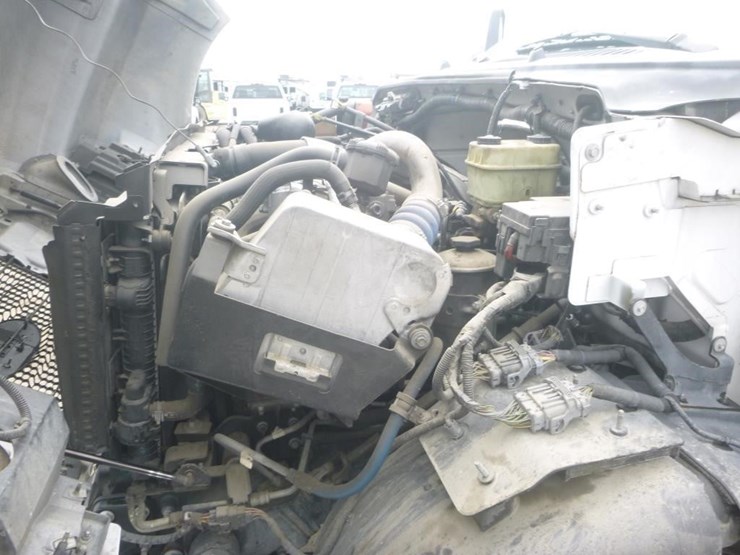 2016-ford-f650-xlt-image-19