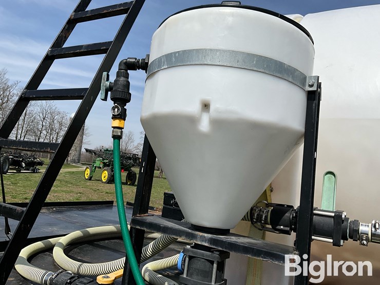 2000-international-4700-image-17