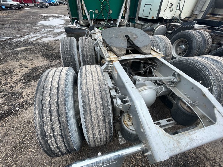 #236-•-2011-mack-semi-tractor-(title-in-delay)-(denmark,-wi)-image-24