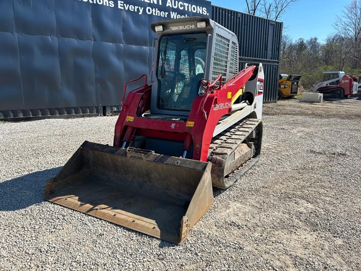 2013-takeuchi-tl12-image-8