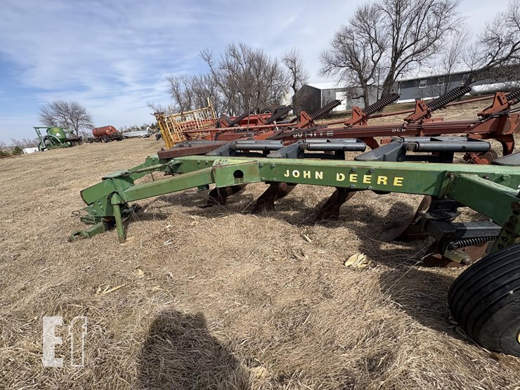 john-deere-2600-image-3