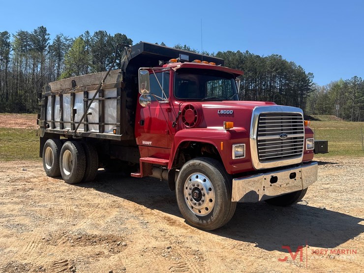 1994-ford-l9000-image-1