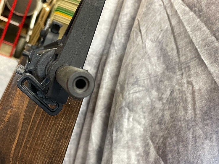 #10069-•-mossberg-715t,-22-lr-semi-auto-rifle,-sn:-elg3434270-image-8