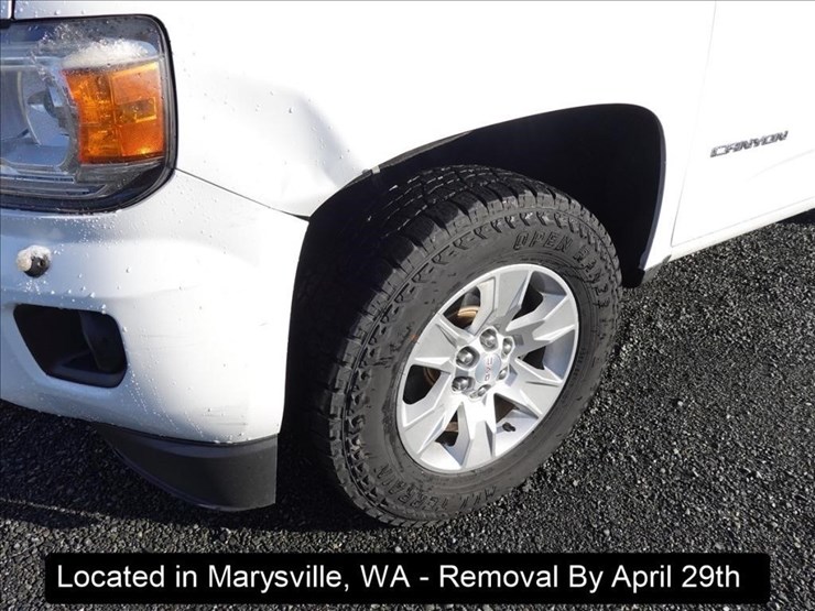 2016-gmc-canyon-image-15