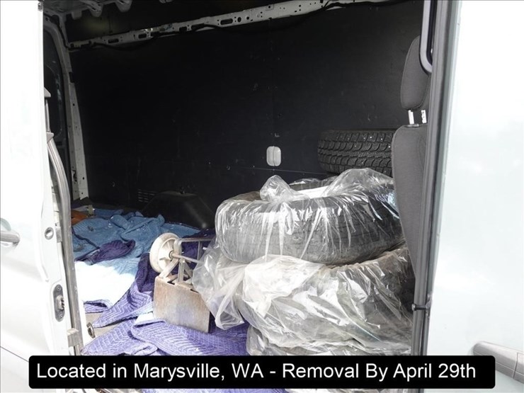 2015-ford-transit-image-22