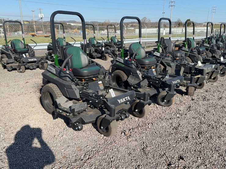 #4055-•-yakta-yxr-320-zero-turn-mower-image-3