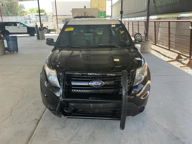 2014-ford-explorer-image-3