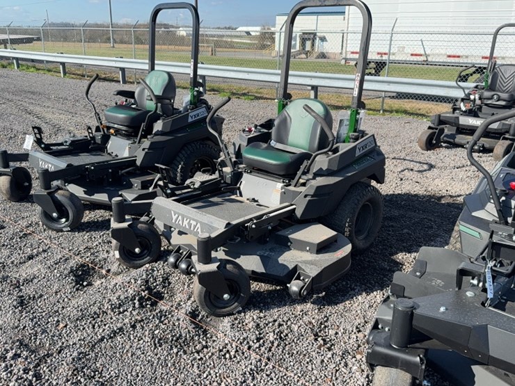 #4079-•-yakta-yxr-120-zero-turn-mower-image-1