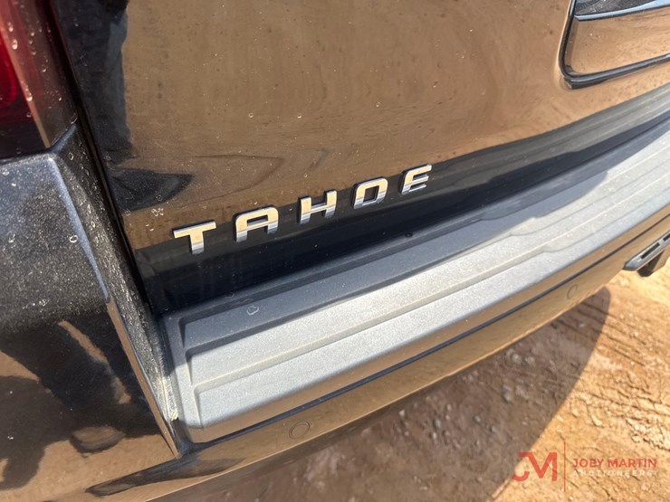 2016-chevrolet-tahoe-image-12