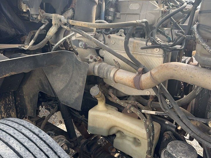 2012-international-prostar-image-16