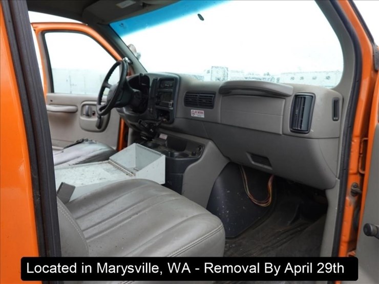 2001-chevrolet-3500-image-22