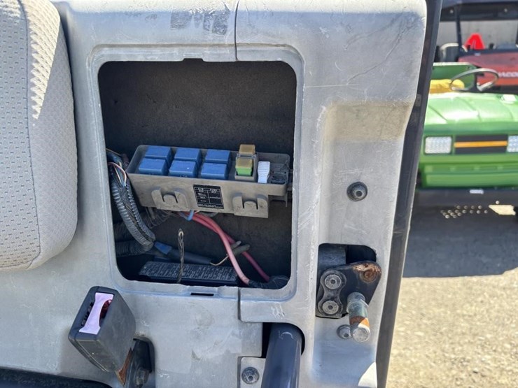 2007-kubota-rtv1100-image-12