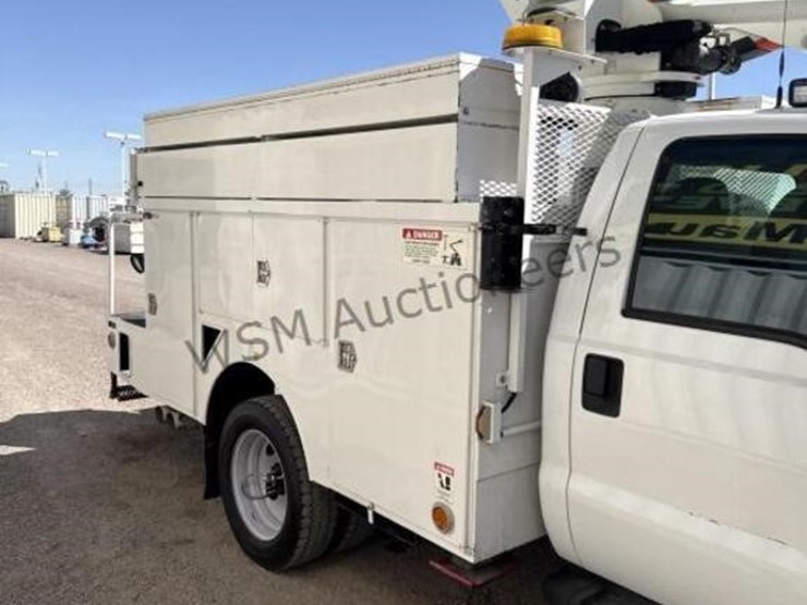 2015-ford-f550-image-5