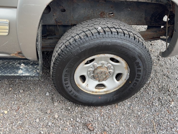 2002-chevrolet-2500-image-12