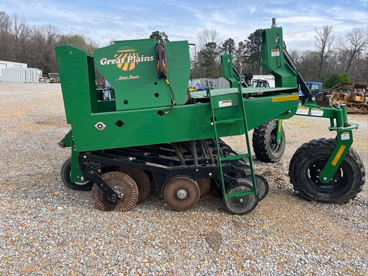 2010-great-plains-3p1006nt-image-2