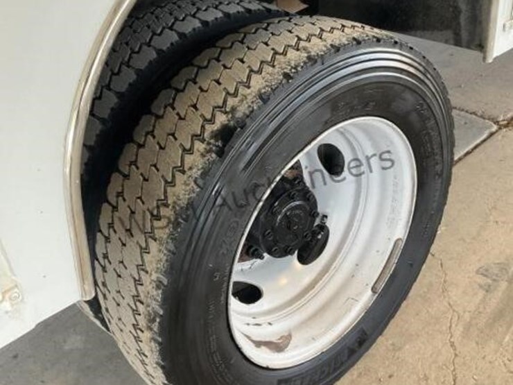 2017-ford-f450-image-8