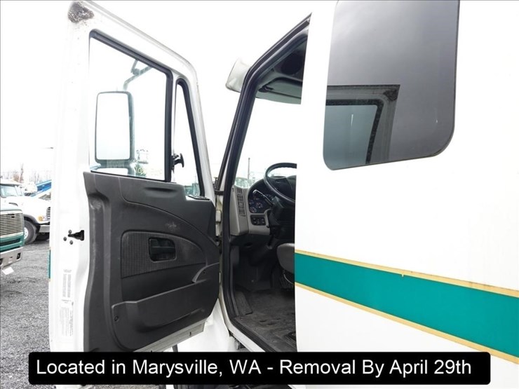 2008-international-7400-image-27