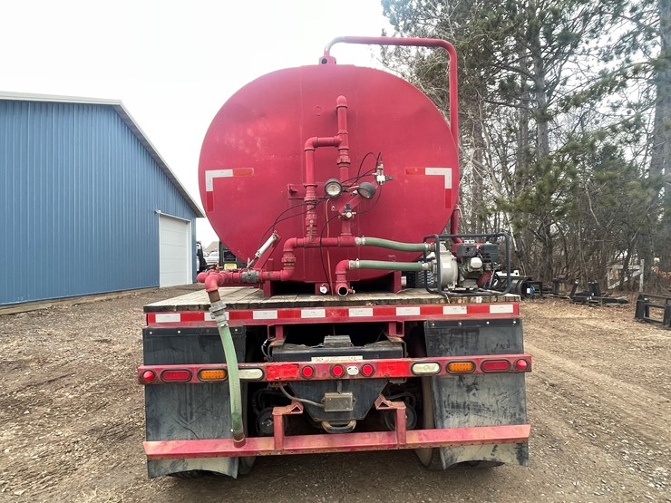 #216-•-1992-freightliner-water-truck-(has-mn-title)-(mora,-mn)-image-8