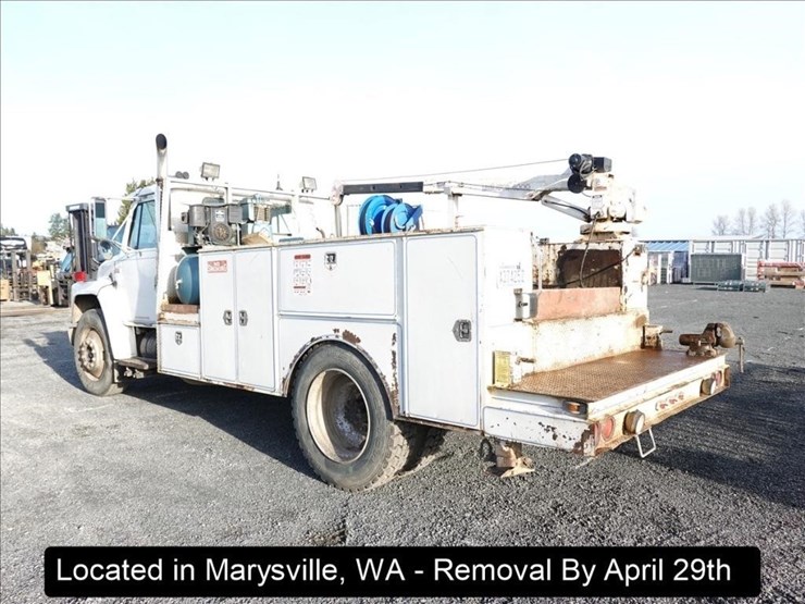 1988-international-s1900-image-26