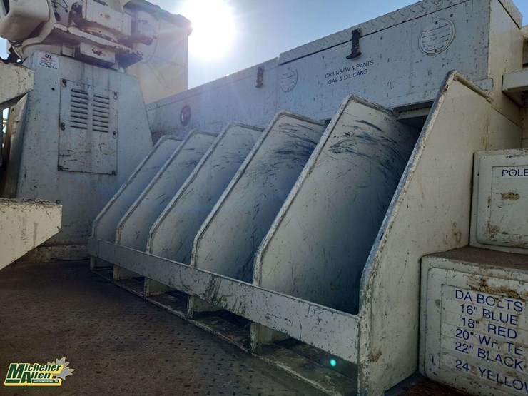 2006-international-durastar-4300-image-44