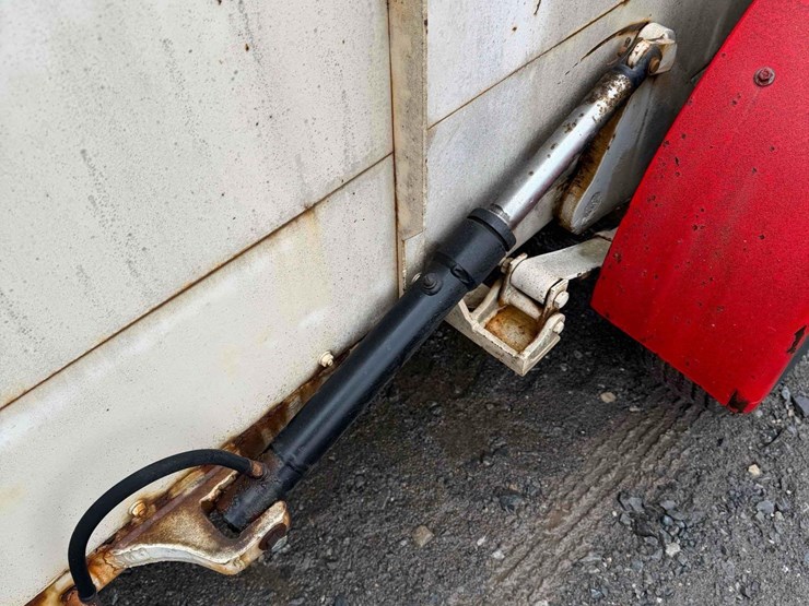 trailevator h2-48w-r3 trailer-image-6