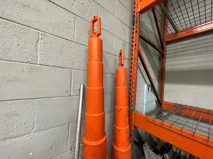 #2550-•-safety-cones-(columbia-heights,-mn)-image-5