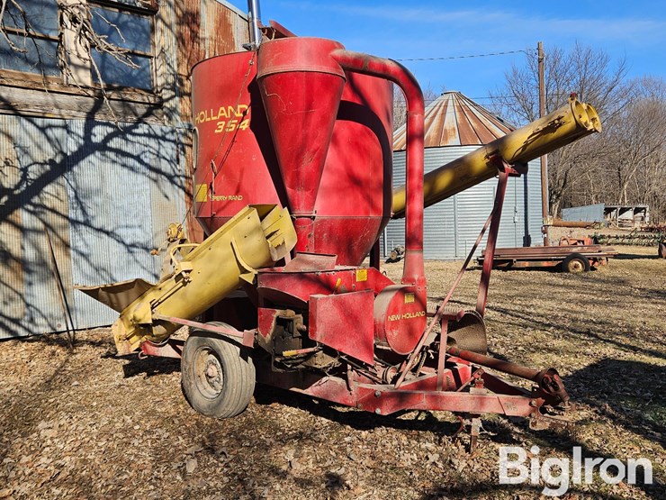 new-holland-354-image-3