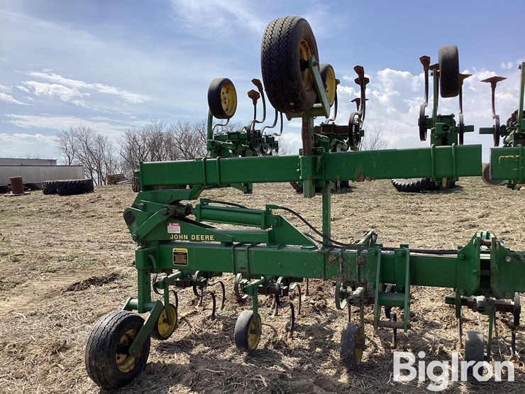 john-deere-85-image-19